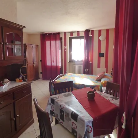 La Tana Del Ghiro בית נופש Villefranche